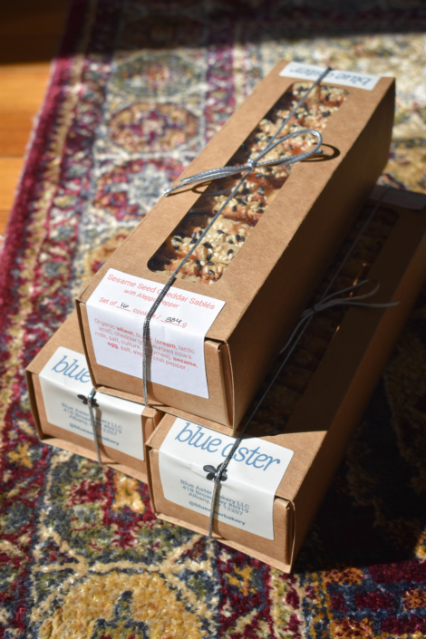 blueaster3_cheddarsables-185caac790241d83efd567d9a4b611e2